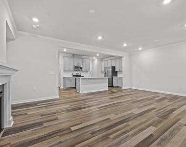 2145 Caen Street - Photo Thumbnail 16