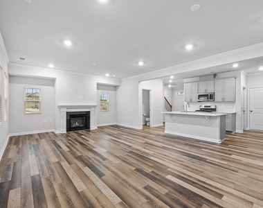 2145 Caen Street - Photo Thumbnail 14