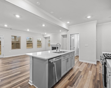 2145 Caen Street - Photo Thumbnail 11