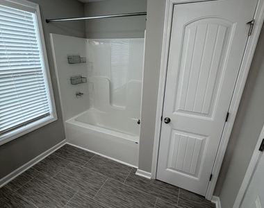 109 Stewarts Knob Drive - Photo Thumbnail 17