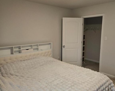 193 Drexel Court - Photo Thumbnail 27