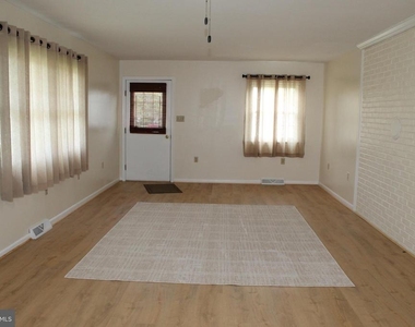 252 Fox Drive - Photo Thumbnail 9