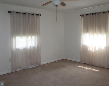 252 Fox Drive - Photo Thumbnail 13