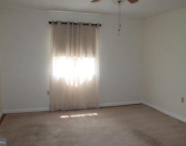 252 Fox Drive - Photo Thumbnail 12