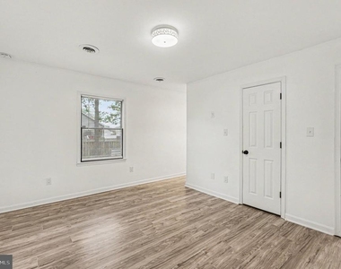 78 Woodmount Drive - Photo Thumbnail 10