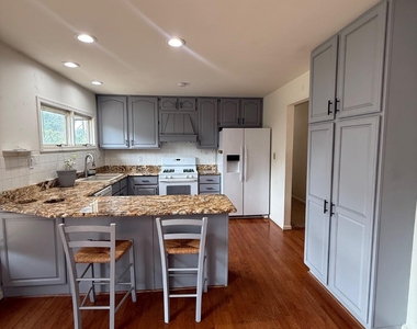 602 Galveston Road - Photo Thumbnail 7