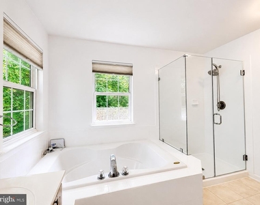 14047 Sable Court - Photo Thumbnail 15