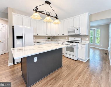 14047 Sable Court - Photo Thumbnail 25
