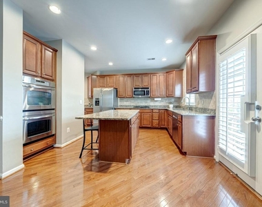 22739 Balduck Terrace - Photo Thumbnail 13