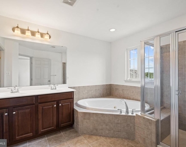41719 Cynthia Terrace - Photo Thumbnail 12
