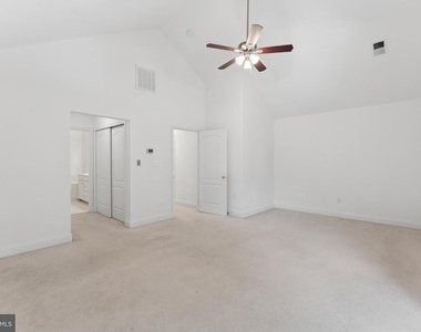 25634 Creek Run Terrace - Photo Thumbnail 34