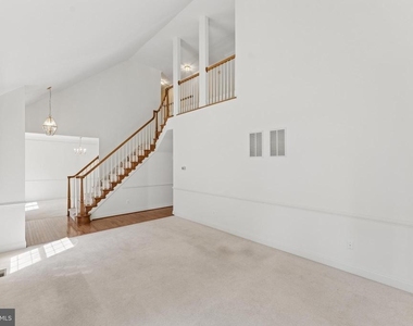 25634 Creek Run Terrace - Photo Thumbnail 10