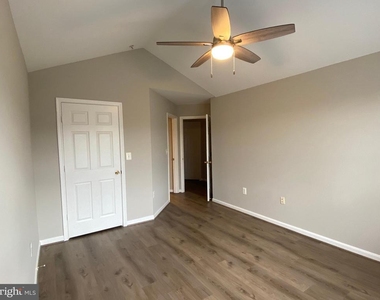 12834 Fair Briar Lane - Photo Thumbnail 10