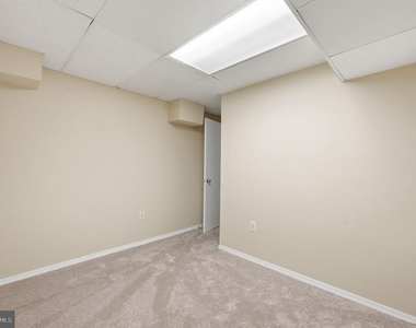 10065 Chestnut Wood Lane - Photo Thumbnail 24