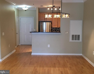 9490 Virginia Center Boulevard - Photo Thumbnail 3