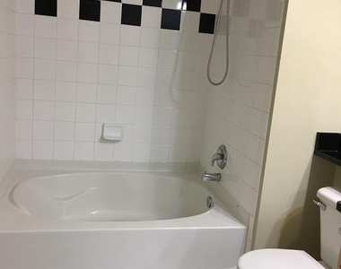 9490 Virginia Center Boulevard - Photo Thumbnail 8