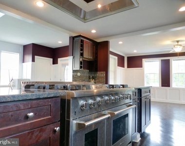 2621 Stenhouse Place - Photo Thumbnail 2