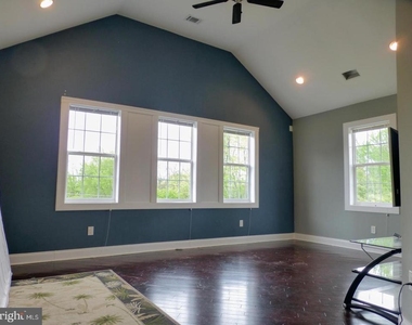 2621 Stenhouse Place - Photo Thumbnail 17