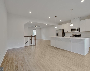 7849 Francis Dickens Lane - Photo Thumbnail 2