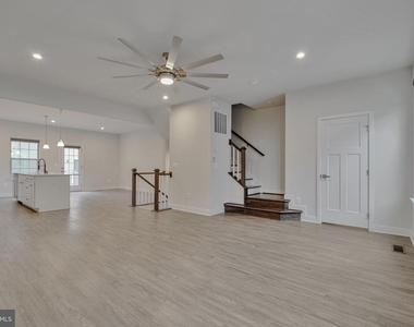 7849 Francis Dickens Lane - Photo Thumbnail 3
