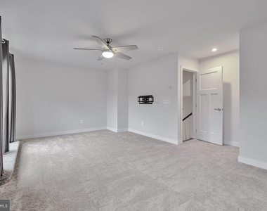 7849 Francis Dickens Lane - Photo Thumbnail 9