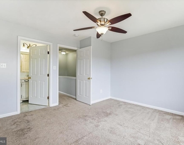 8360 Hunter Murphy Circle - Photo Thumbnail 27