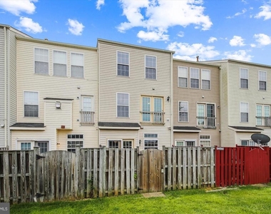 8360 Hunter Murphy Circle - Photo Thumbnail 1
