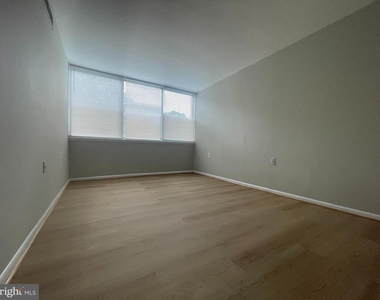 4360 Ivymount Court - Photo Thumbnail 13