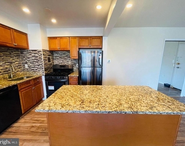 4360 Ivymount Court - Photo Thumbnail 6