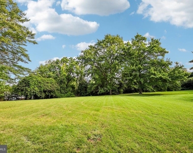 7200 Vellex Lane - Photo Thumbnail 42