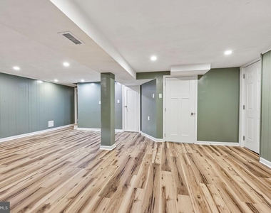7200 Vellex Lane - Photo Thumbnail 38