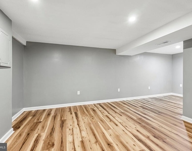 7200 Vellex Lane - Photo Thumbnail 31