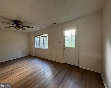 13238 Custom House Court - Photo Thumbnail 77