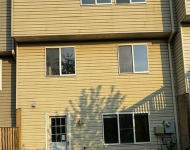 13238 Custom House Court - Photo Thumbnail 91
