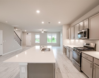 5405 Charles Merle Dr - Photo Thumbnail 7