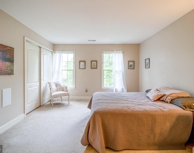 1115 Amanda Drive - Photo Thumbnail 34