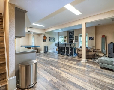 1115 Amanda Drive - Photo Thumbnail 40