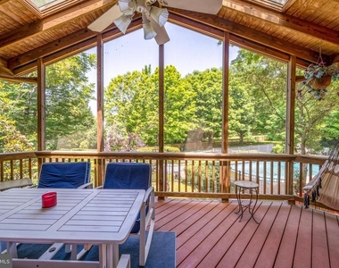 1115 Amanda Drive - Photo Thumbnail 55