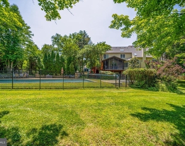 1115 Amanda Drive - Photo Thumbnail 51