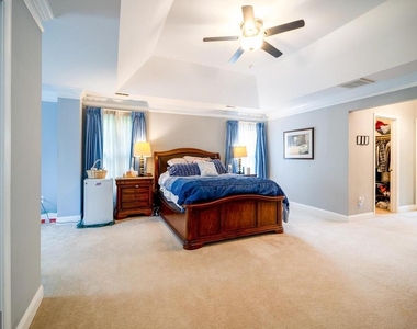 1115 Amanda Drive - Photo Thumbnail 27
