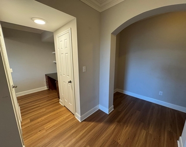 7701 Rialto Blvd - Photo Thumbnail 14