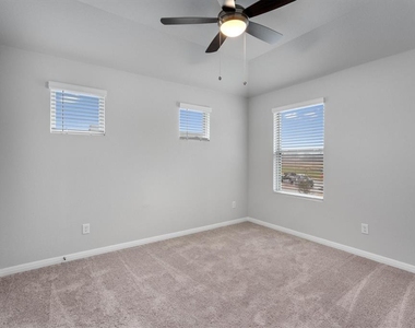 127 Wrangell Way - Photo Thumbnail 24