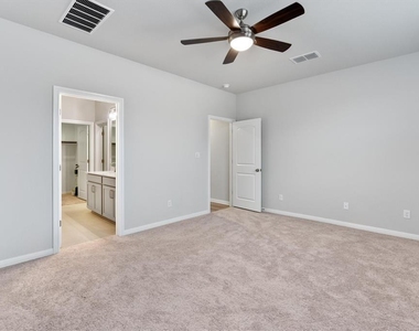 127 Wrangell Way - Photo Thumbnail 12