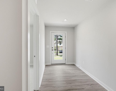 2118 Acadia Road - Photo Thumbnail 3