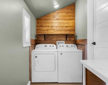 823 Hickory St - Photo Thumbnail 11
