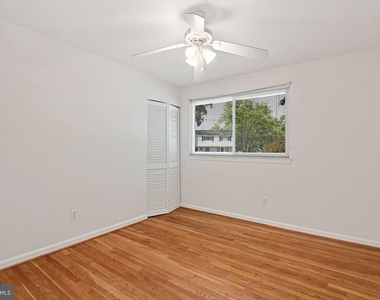 8701 Parliament - Photo Thumbnail 23