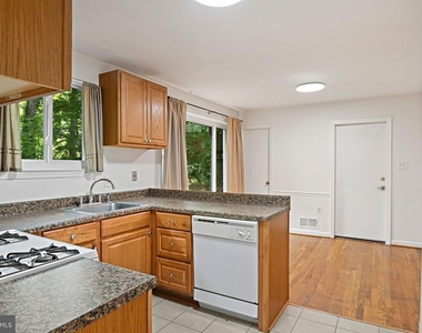 8701 Parliament - Photo Thumbnail 9