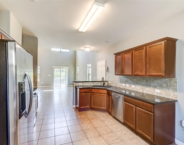 1620 Bryant Dr - Photo Thumbnail 14