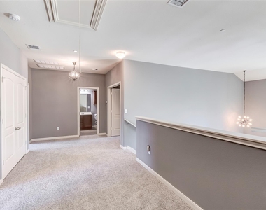 1620 Bryant Dr - Photo Thumbnail 23