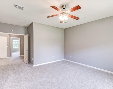 1620 Bryant Dr - Photo Thumbnail 25